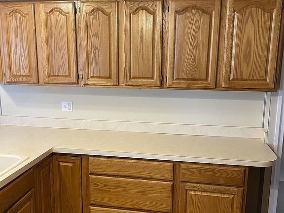 5th image of 1594 Brest Ave