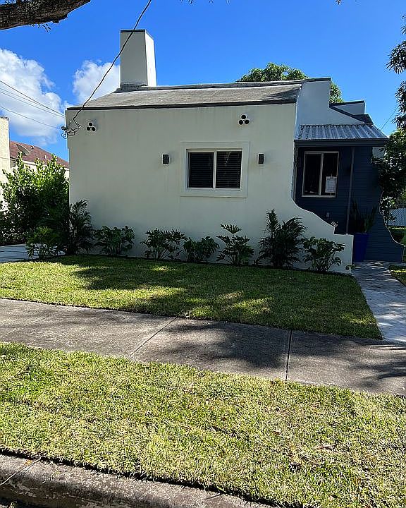 1st image of 900 NW 51st St