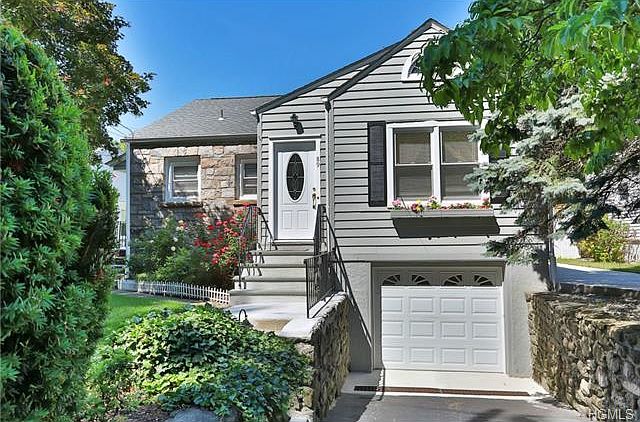 1st image of 89 Narragansett Ave