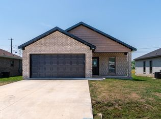 125 Redwood Dr, Bono, AR 72416