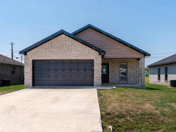 125 Redwood Dr, Bono, AR 72416