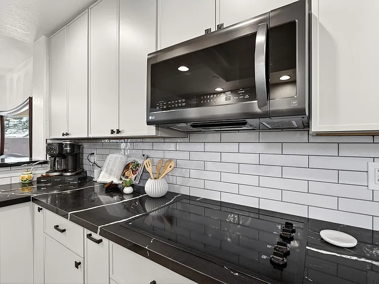 20802 Grayhawk Dr #1087 — Photo 30