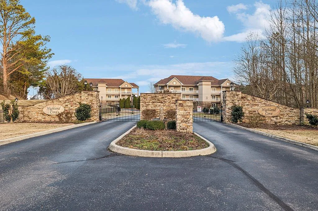 7100 Dale Ridge Rd, Lancaster TN - Owner Finance Home