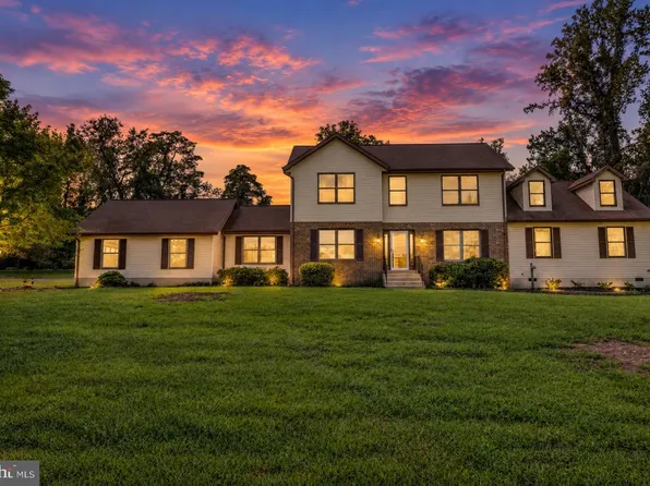 6425 Dant Dr, Owings, MD 20736