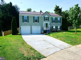 16267 Gayle Ct, Triangle, VA 22172