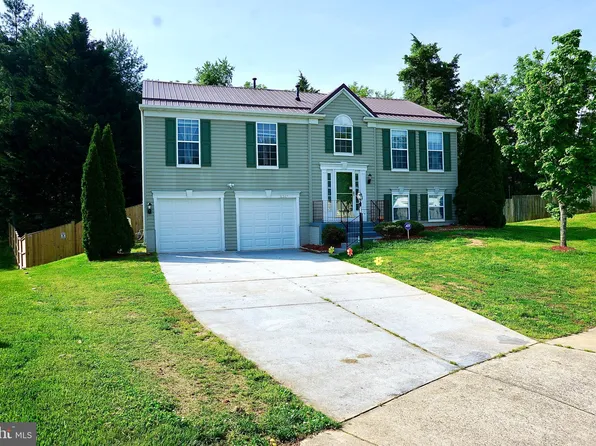 16267 Gayle Ct, Triangle, VA 22172