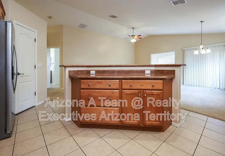 10489 E Bonpland Willow Dr — Photo 12