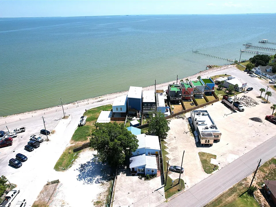 4507 W Bayshore Dr