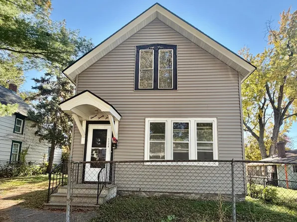 1126 Ross Ave, Saint Paul, MN 55106