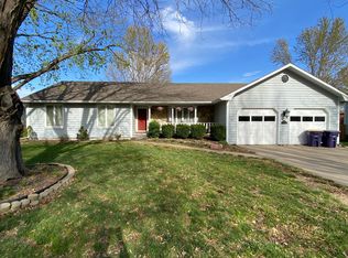2224 Tamarron Ter, Manhattan, KS 66502