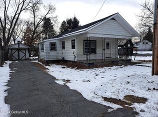 11 Hannum St, Ballston Spa, NY 12020