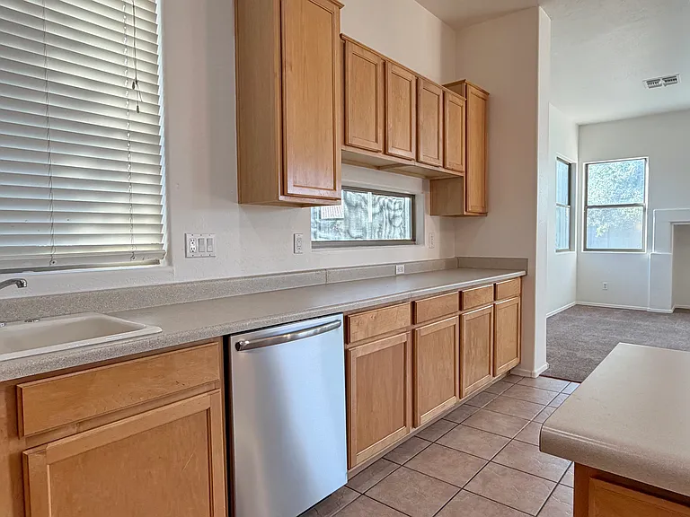 2120 E Flintlock Way — Photo 23