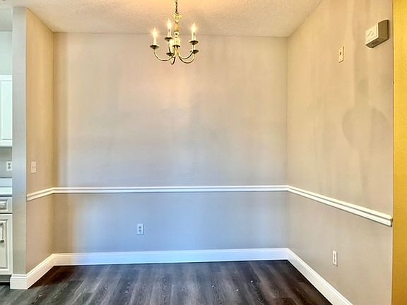 4th image of 2013 Tizewell Cir APT 1405