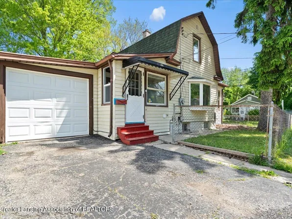 536 Leslie St, Lansing, MI 48912