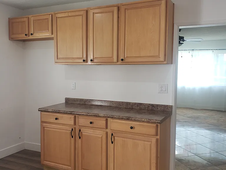 507 E Valencia Dr — Photo 16