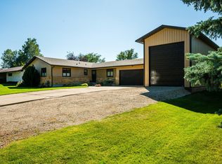 242 W Mountain View Dr, Sheridan, WY 82801
