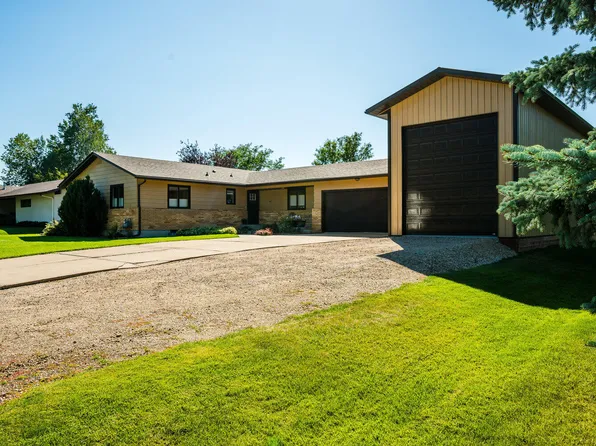 242 W Mountain View Dr, Sheridan, WY 82801
