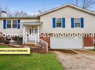 281 Amber Jack Dr, Ballwin, MO 63021