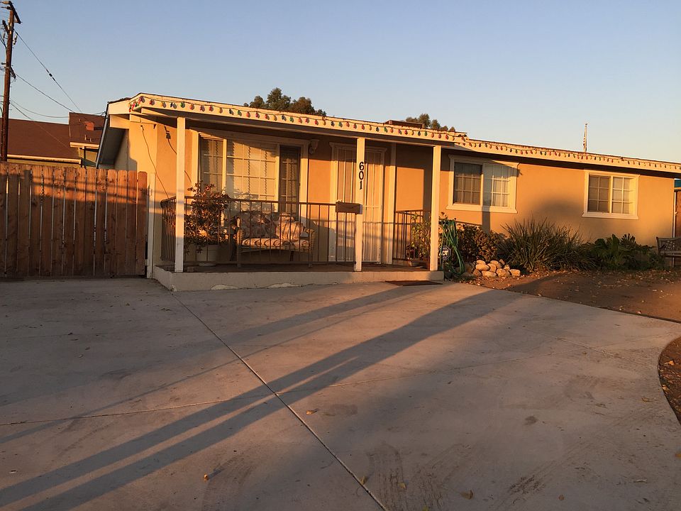 1st image of 601 W Glen Lyn Dr