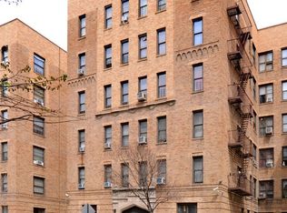2160 Holland Ave APT B8, Bronx, NY 10462