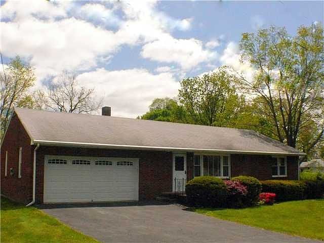 1st image of 16 Winding Ln