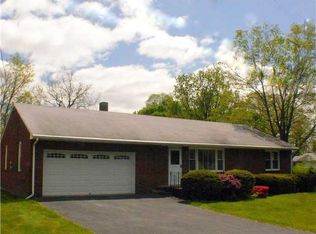 16 Winding Ln, Newburgh, NY 12550