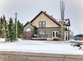 2402 E 16th St, Didsbury, AB T0M 0W0