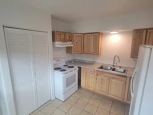 1450 Colorado Ave #C Photo 1