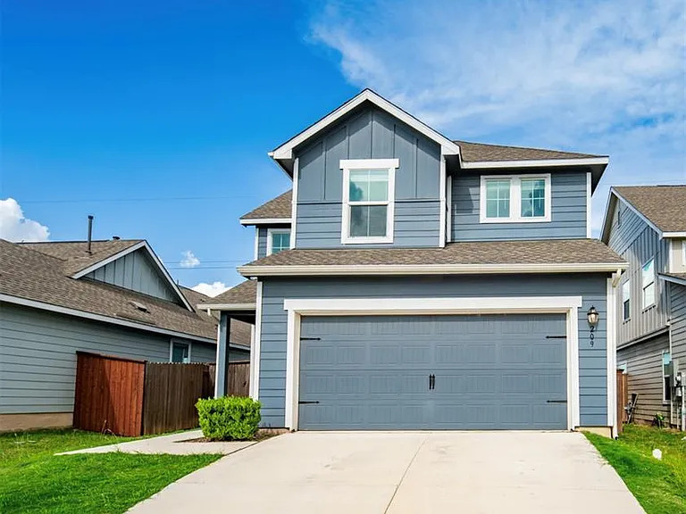 209 Majestic Cedar Dr — Photo 1
