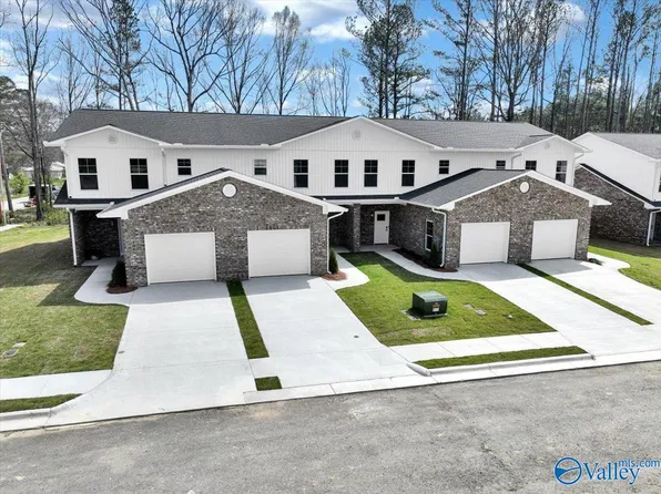 304 Garden St, Cullman, AL 35055