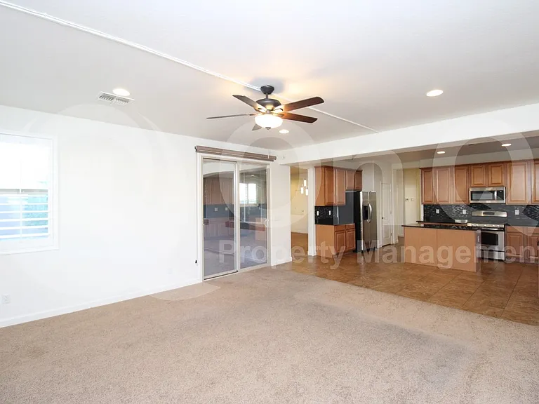 4535 S Ellesmere St — Photo 5