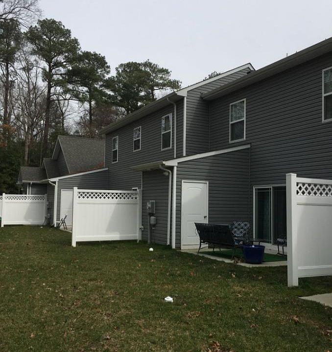 2nd image of 403 Calabash Ct