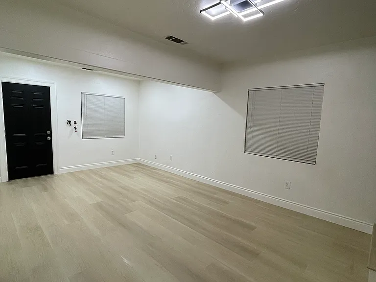 2524 E Grant Ave — Photo 5