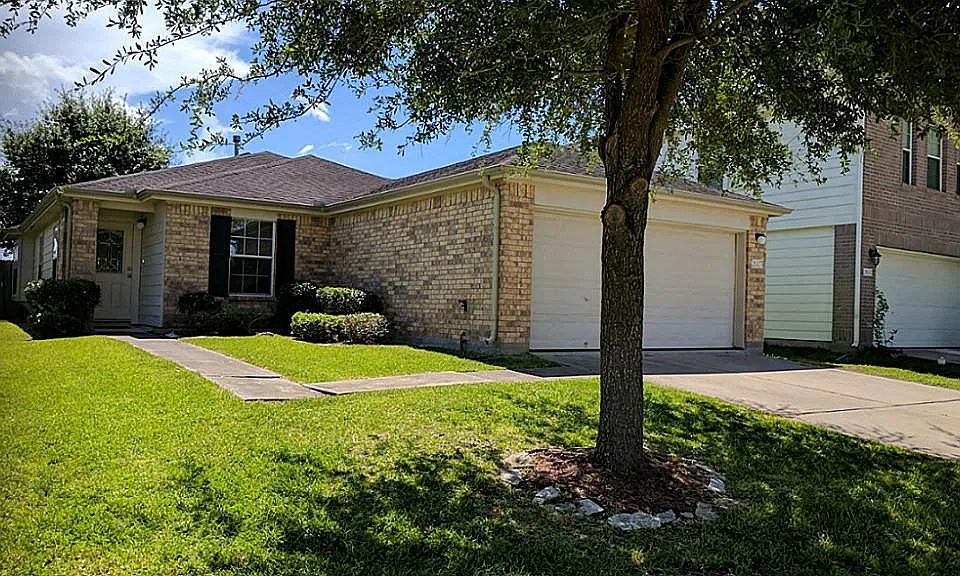2027 James Madison Dr