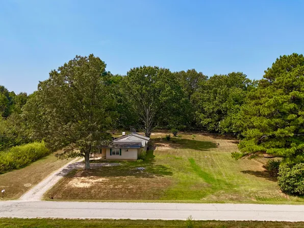 116 Gale Faucett Rd, Trenton, TN 38382