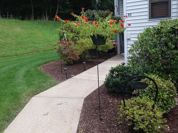 31 Aldo Ct, Monroe, NY 10950