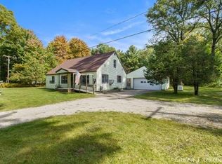 2142 Auble Rd, Muskegon, MI 49445