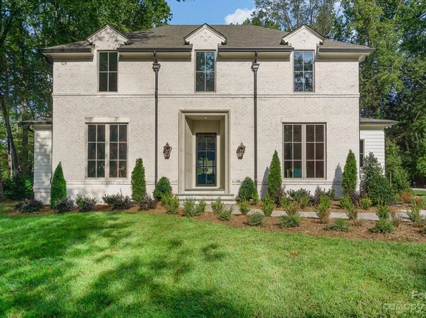 6150 Page Ct, Charlotte, NC 28270
