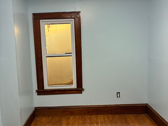 5th image of 2773 N 48th St