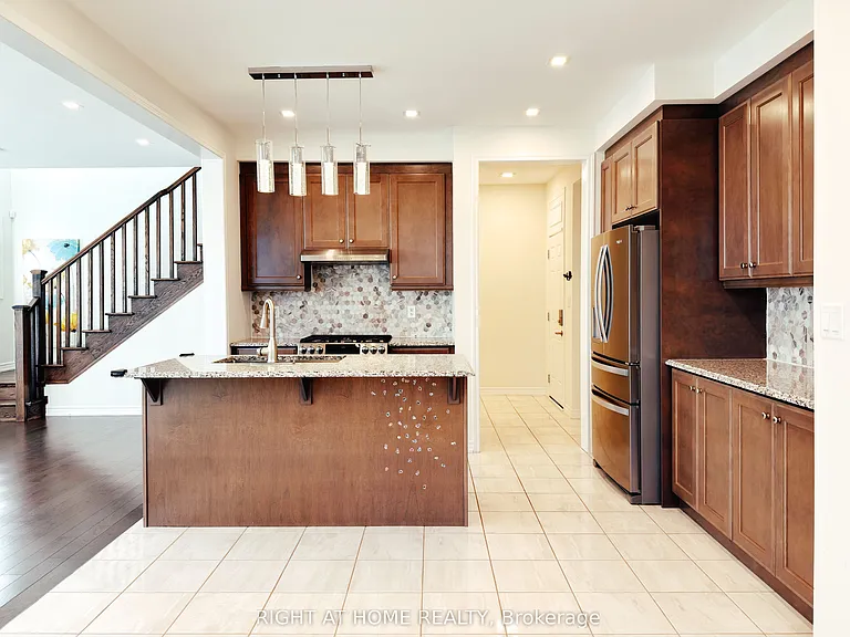 30 Boothill Dr — Photo 18