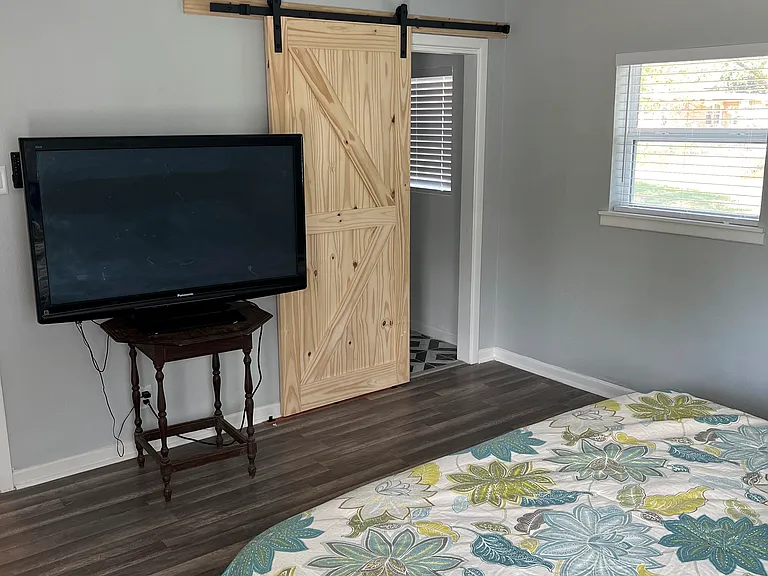239 Maplewood Ln — Photo 22