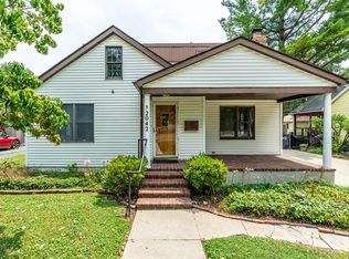 2042 Clays Mill Rd, Lexington, KY 40503