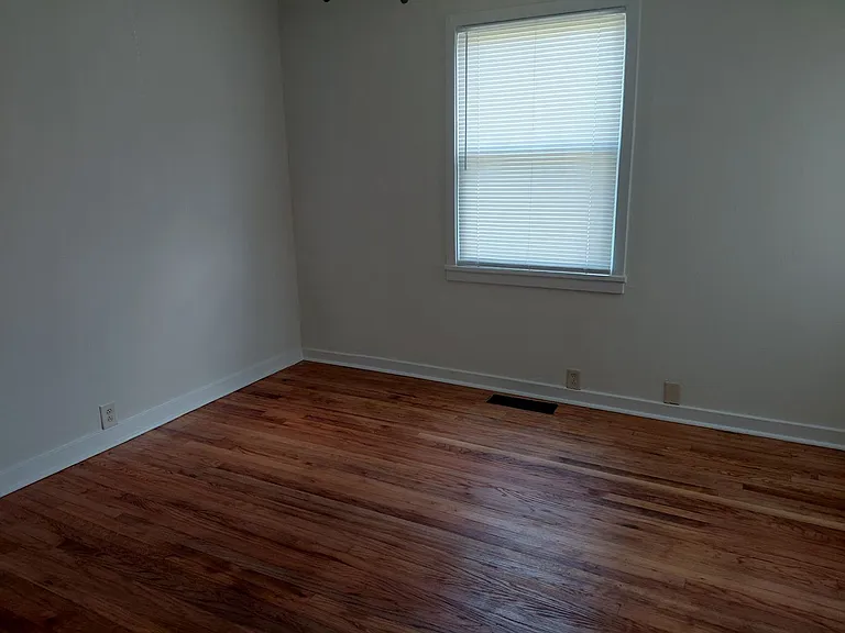 2950 Jackson St — Photo 4