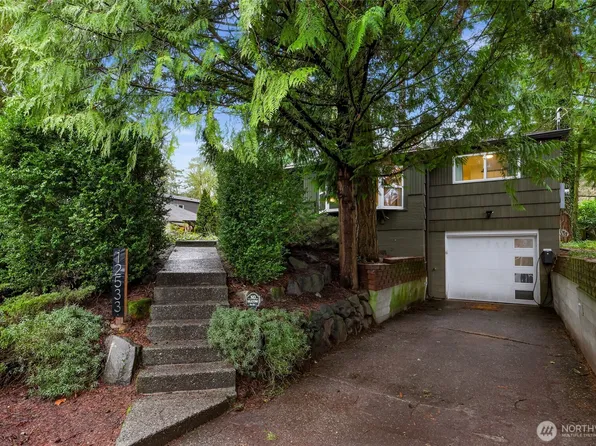 12533 12th Avenue NE, Seattle, WA 98125