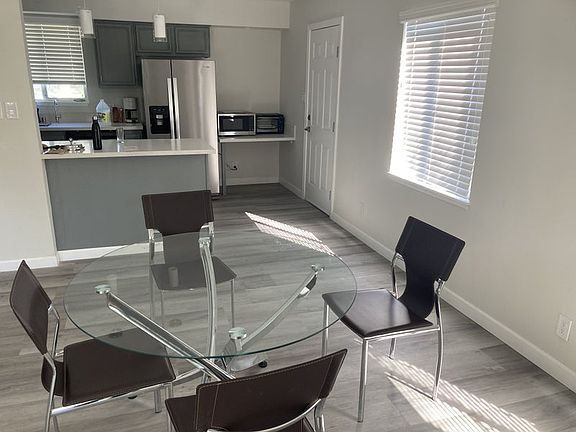 5th image of 513 Moonbeam St