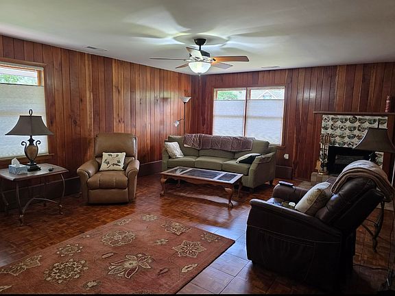 4th image of 2232 Saint Vincent Ave