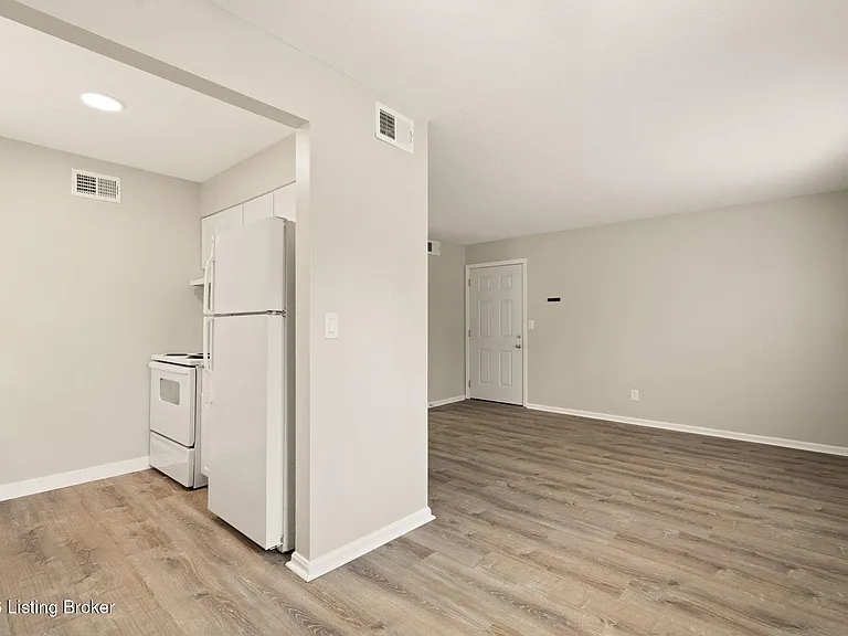 712 Mount Tabor Rd #3 — Photo 5
