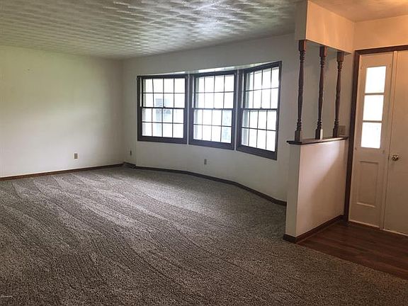 5th image of 502 E Superior St