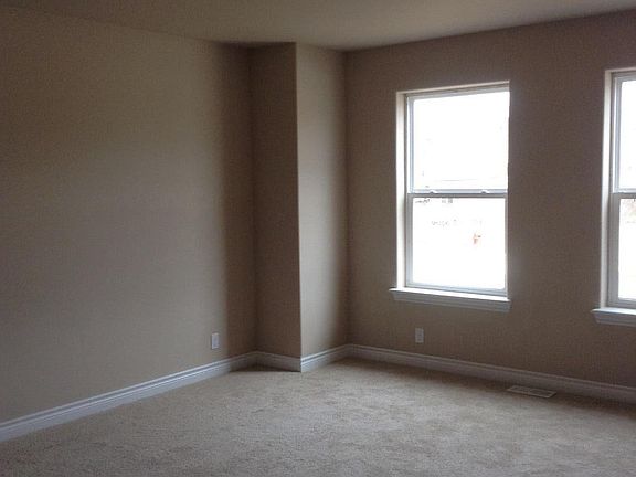 5th image of 5118 Redwood Ln