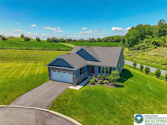 4th image of 4227 Mimosa Ln